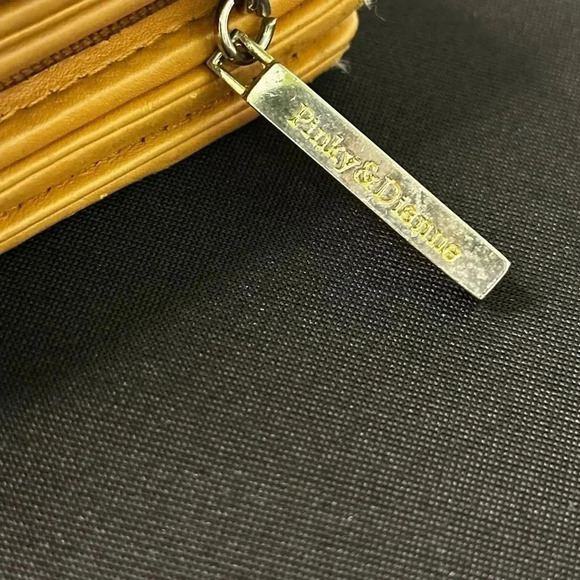 Givenchy Wallet Bundle‎ - Picture 16 of 16